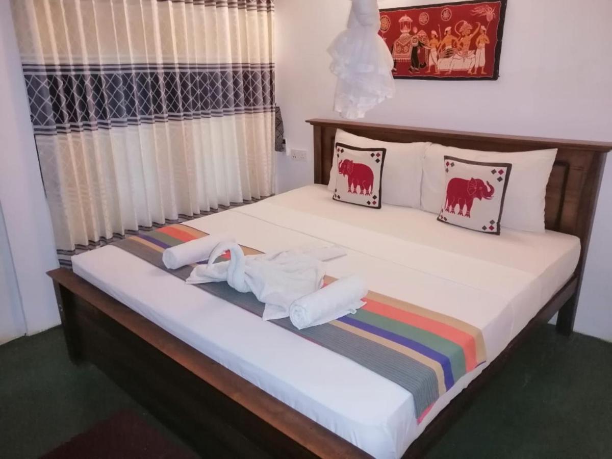 Priya Homestay Kandalama Dambulla Exterior foto